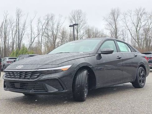 New 2026 Hyundai Elantra SEL Sport Premium FWD image 12