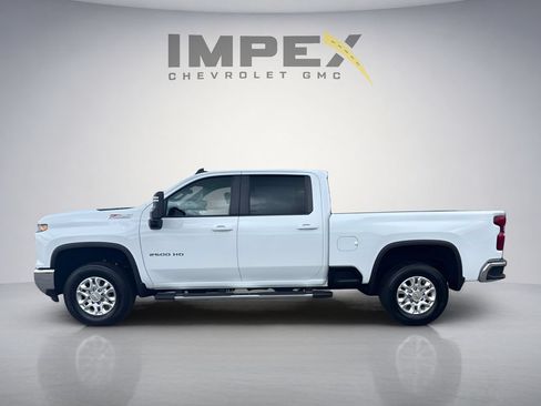 Used 2025 Chevrolet Silverado 2500 LT AWD/4WD image 2
