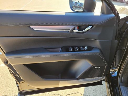 New 2025 MAZDA CX-5 AWD 2.5 S w/ Premium Plus Pkg image 17