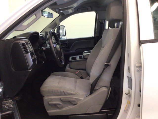 Used 2018 Chevrolet Silverado 3500 W/T AWD/4WD image 17