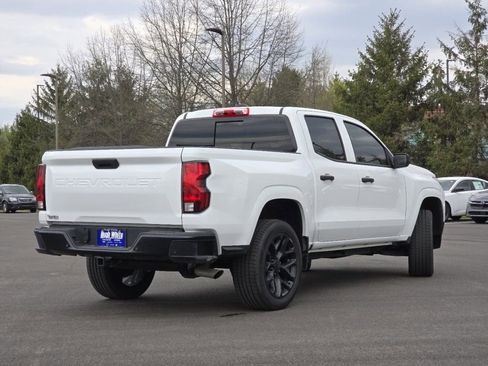 Used 2025 Chevrolet Colorado W/T w/ Advanced Trailering Package RWD image 13