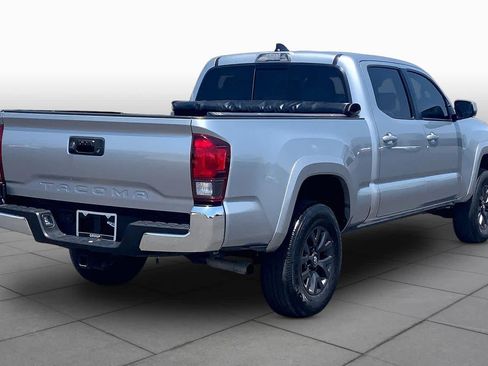 Used 2023 Toyota Tacoma SR5 RWD image 13