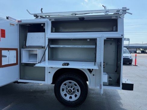 Used 2012 Chevrolet Silverado 3500 W/T image 12