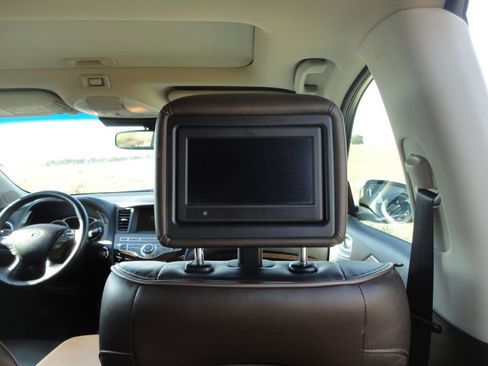 Used 2013 INFINITI JX35 AWD w/ Premium Pkg image 16