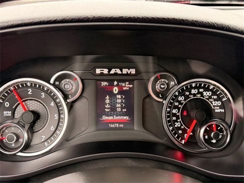 Used 2024 RAM 2500 Big Horn w/ Bed Utility Group image 17