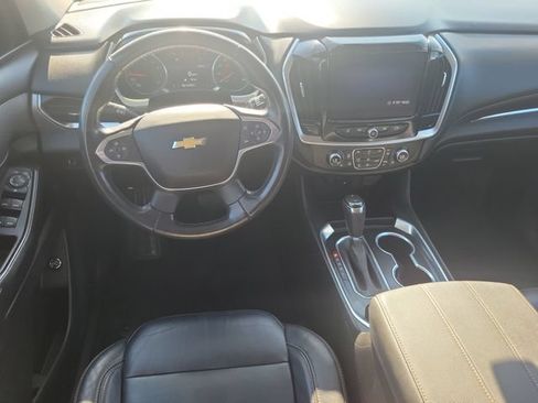 Used 2020 Chevrolet Traverse LT FWD image 26