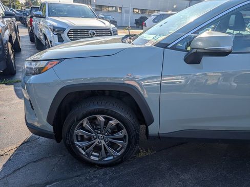 Used 2022 Toyota RAV4 XLE Premium AWD/4WD image 2