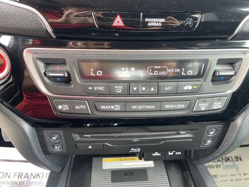 Used 2022 Honda Pilot Elite image 19