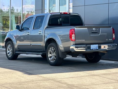 Used 2019 Nissan Frontier SL AWD/4WD image 5