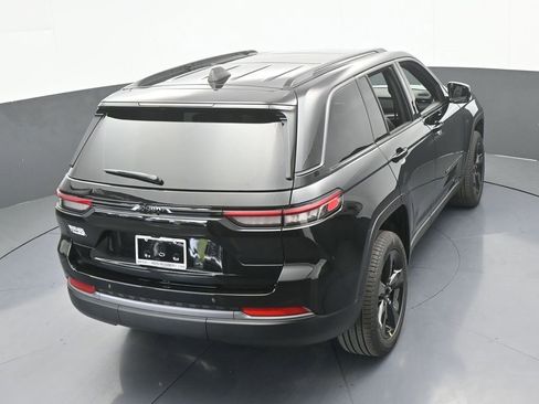 New 2026 Jeep Grand Cherokee Limited w/ Limited Altitude Package RWD image 45