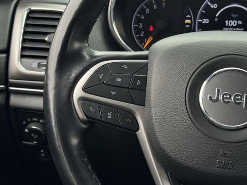 Used 2022 Jeep Grand Cherokee Limited image 14