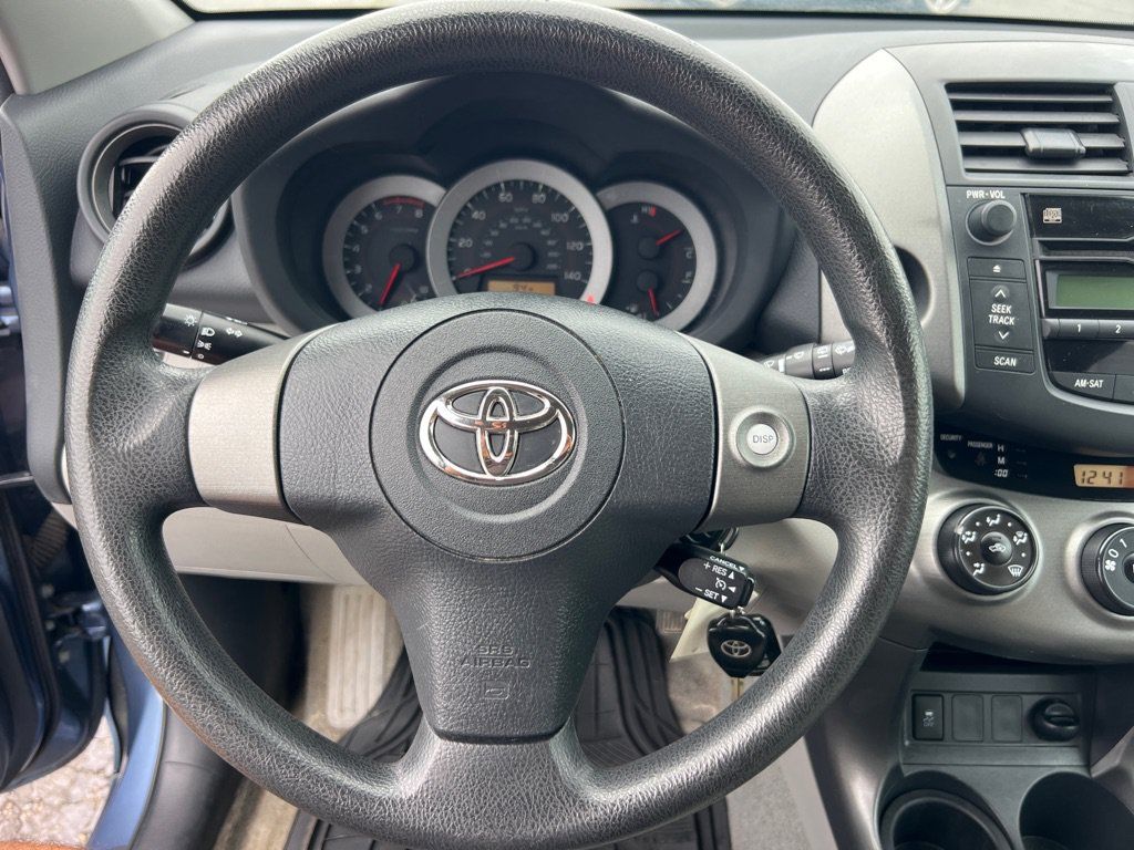 Used 2011 Toyota RAV4 2WD w/ Base L4 Extra Value Pkg image 25