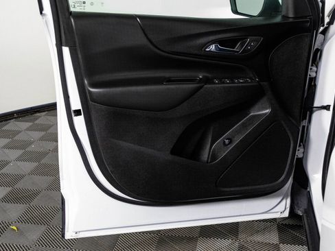 Certified 2022 Chevrolet Equinox LT image 34
