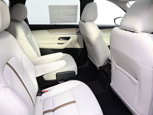 New 2026 MAZDA CX-90 3.3 Turbo w/ Premium Plus Pkg image 18