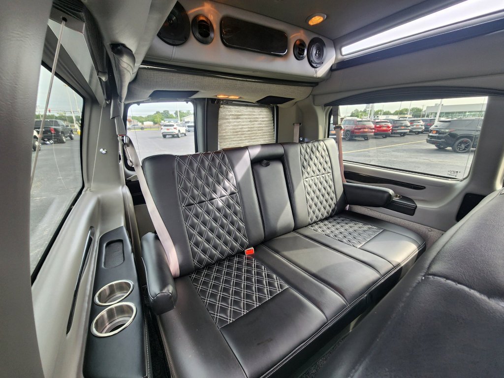 Used 2023 Chevrolet Express 2500 RWD image 52