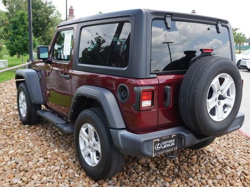 Used 2022 Jeep Wrangler Sport AWD/4WD image 8