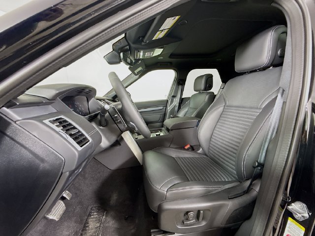 New 2026 Land Rover Discovery Limited Edition AWD/4WD image 11