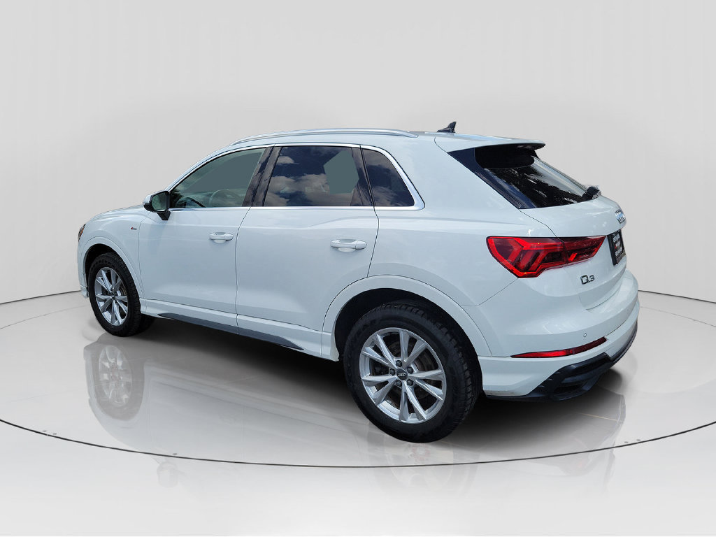 Used 2021 Audi Q3 2.0T Premium w/ Convenience Package AWD/4WD image 5