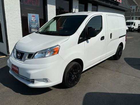 Used 2021 Nissan NV200 SV FWD image 2