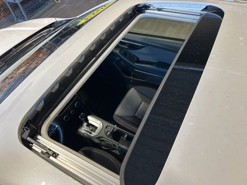 Used 2023 Subaru Crosstrek 2.0i Premium image 32