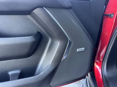 Used 2024 Chevrolet Tahoe LT w/ Luxury Package image 12