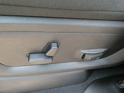 New 2026 RAM 2500 Big Horn AWD/4WD image 17