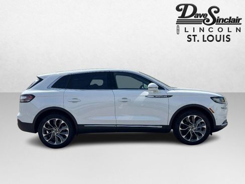 Used 2022 Lincoln Nautilus Reserve w/ Equipment Group 201A AWD/4WD image 2