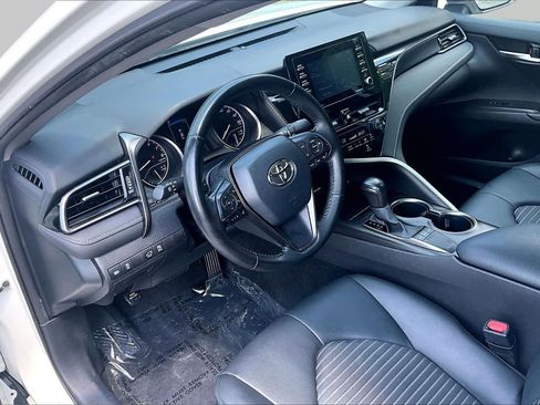 Used 2024 Toyota Camry SE FWD image 18