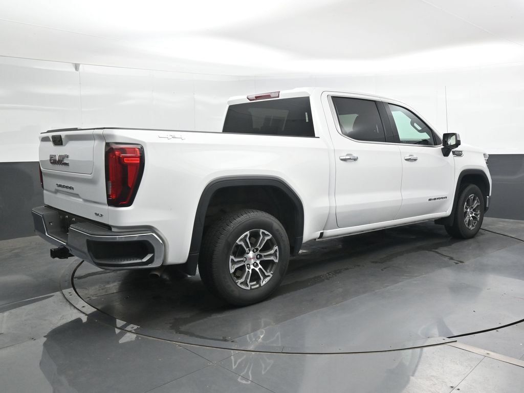 Used 2025 GMC Sierra 1500 SLT AWD/4WD image 4