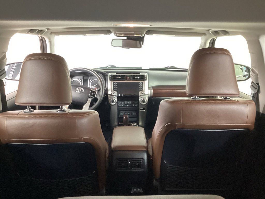 Used 2021 Toyota 4Runner Limited AWD/4WD image 27