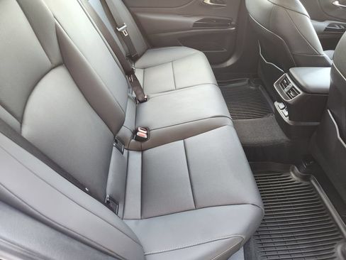 Used 2024 Lexus ES 350 w/ Premium Package FWD image 31