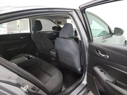 Used 2020 Nissan Altima 2.5 S FWD image 29