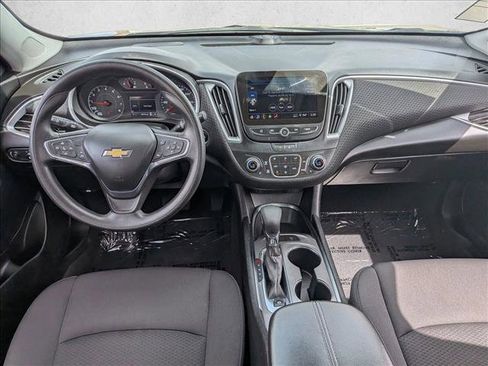 Used 2024 Chevrolet Malibu LT image 23
