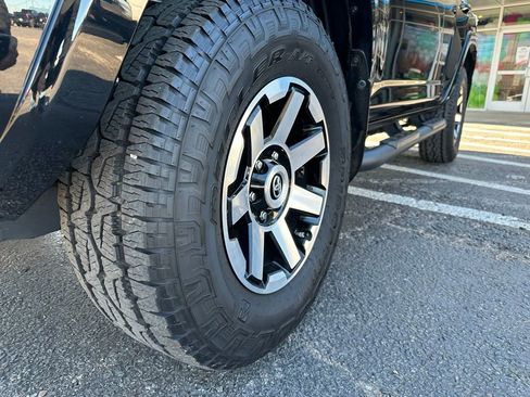 Used 2021 Toyota 4Runner TRD Off-Road Premium image 10