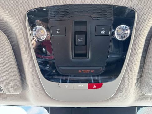 Certified 2023 Kia Sorento SX AWD/4WD image 22