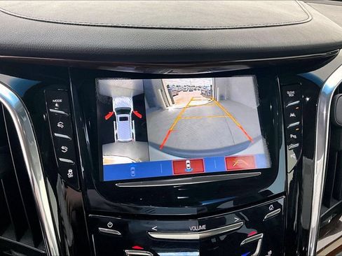 Used 2018 Cadillac Escalade Luxury AWD/4WD image 28