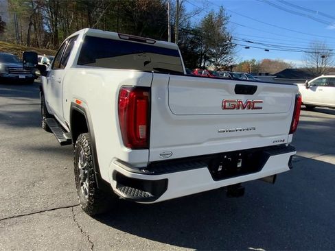 Used 2022 GMC Sierra 2500 AT4 image 8