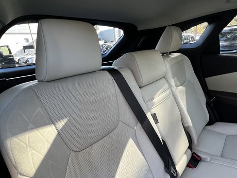 Used 2024 Lexus RX 350 image 41