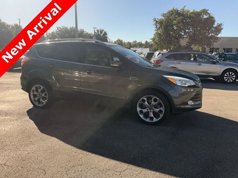 Used 2016 Ford Escape Titanium image 5