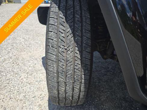Certified 2018 Jeep Wrangler Unlimited Sahara AWD/4WD image 30