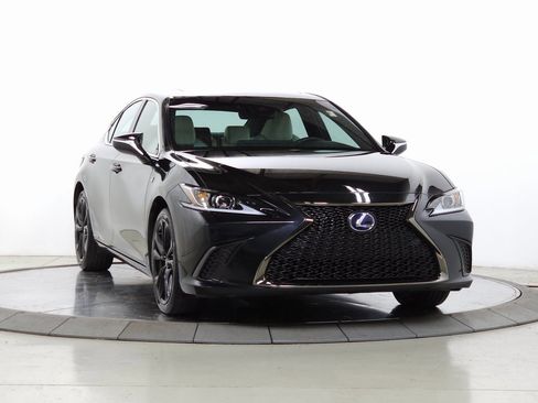 Used 2022 Lexus ES 300h F Sport w/ Accessory Package 2 image 14