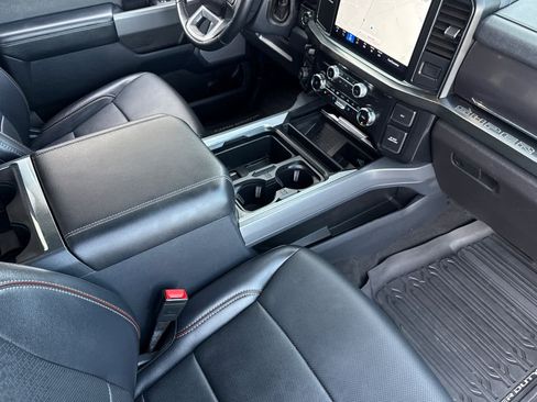 Used 2024 Ford F250 Lariat w/ Sport Appearance Package image 15