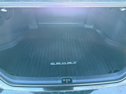 Used 2021 Toyota Camry XSE image 14