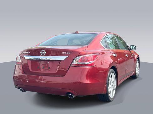 Used 2013 Nissan Altima 3.5 SV image 3