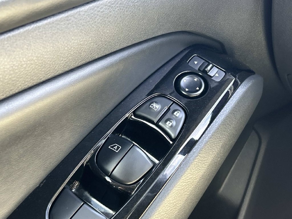 Certified 2024 Nissan Altima 2.5 SR AWD/4WD image 32