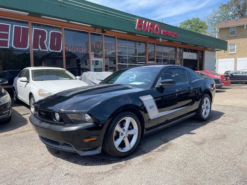 Used 2010 Ford Mustang GT RWD image 1