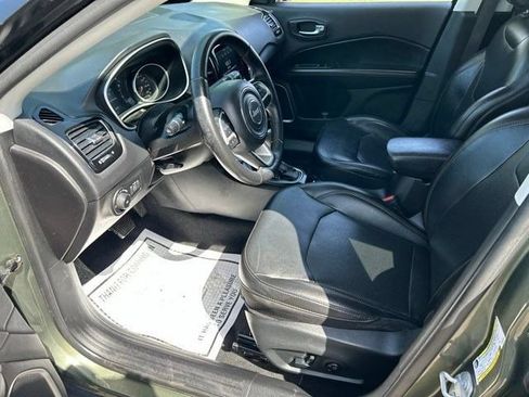 Used 2019 Jeep Compass Limited AWD/4WD image 11
