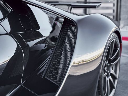 Used 2020 Ford GT Carbon Series RWD image 15