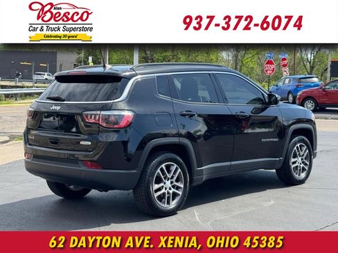 Used 2017 Jeep Compass Latitude w/ Popular Equipment Group AWD/4WD image 4