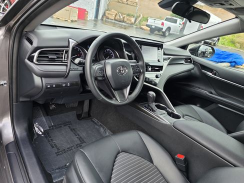 Used 2024 Toyota Camry SE image 10